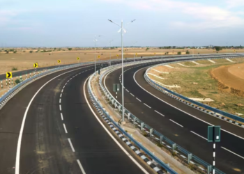 ढाई हजार किमी.के 8 ग्रीनफिल्ड एक्सप्रेस वे की डीपीआर की स्वीकृति जारी