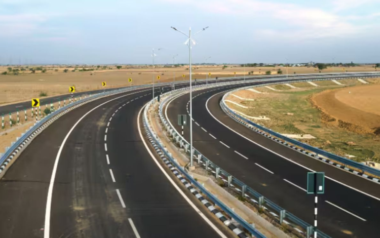 ढाई हजार किमी.के 8 ग्रीनफिल्ड एक्सप्रेस वे की डीपीआर की स्वीकृति जारी